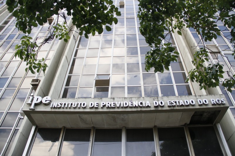 Médicos do IPE Saúde anunciam continuação de greve por tempo indeterminado