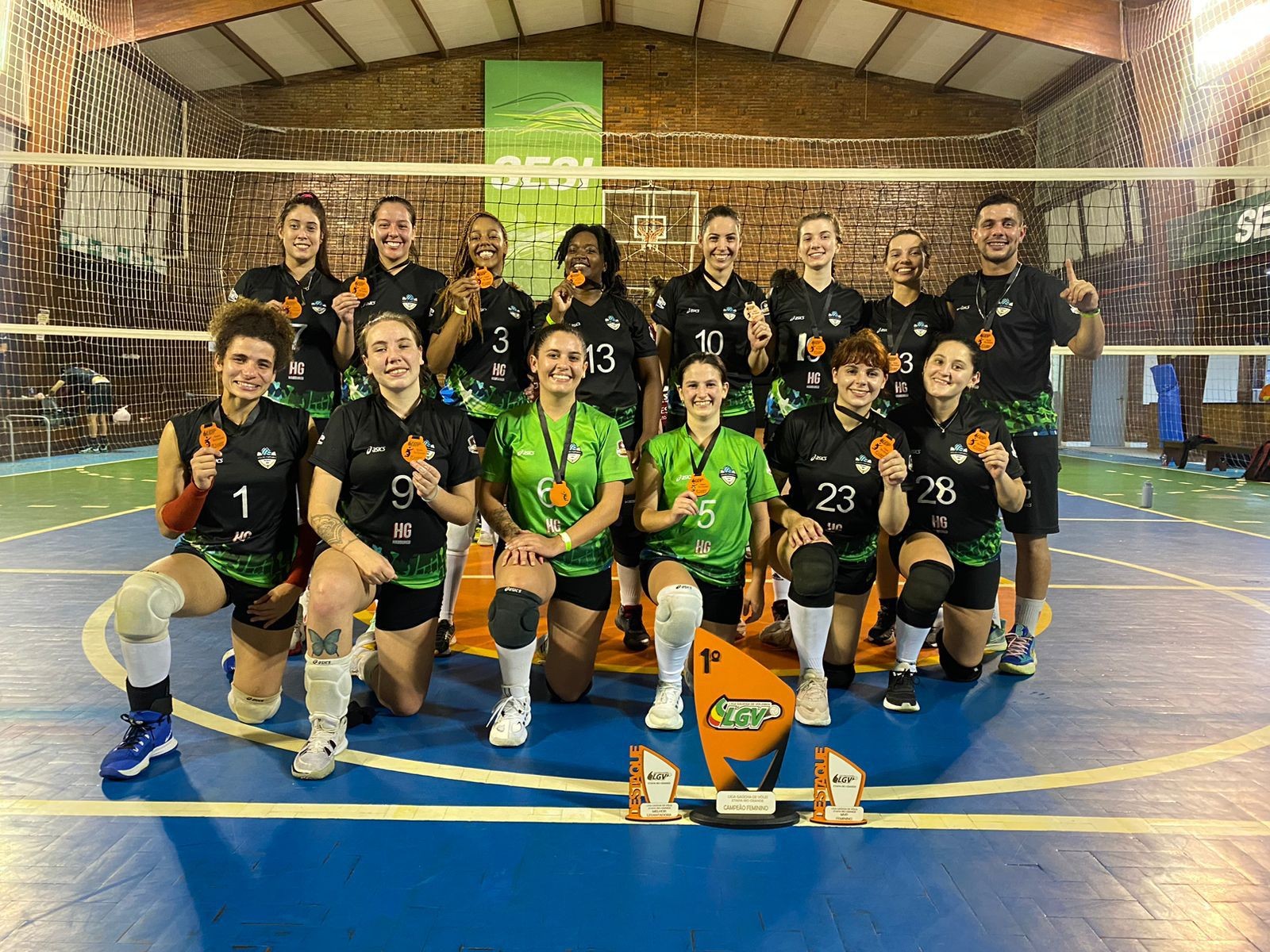 Equipe rio-grandina é campeã de etapa da Liga Gaúcha de Voleibol	