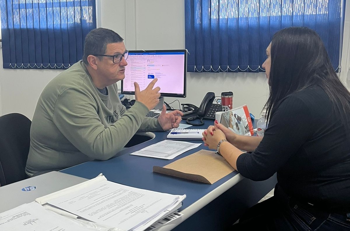 Instalação de rede de água no Corredor do Mel é pauta de reunião entre vereadora Denise (PT) e Corsan