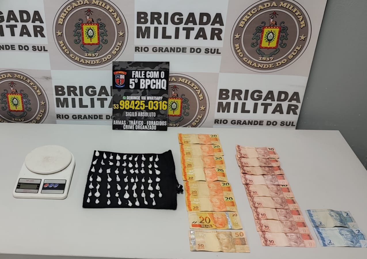 5º BPChq prende homem com porções de cocaína no bairro Lagoa, em Rio Grande