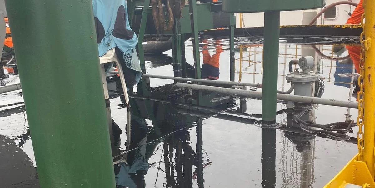 Derramamento de óleo é identificado no Porto de Rio Grande