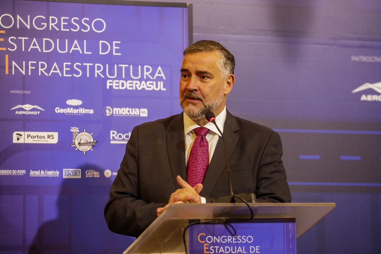 Ministro anuncia investimentos de R$ 7 bilhões em rodovias do Rio Grande do Sul