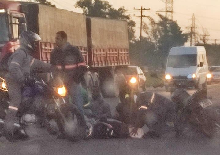 Colisão entre motos deixa três feridos no Distrito Industrial de Rio Grande