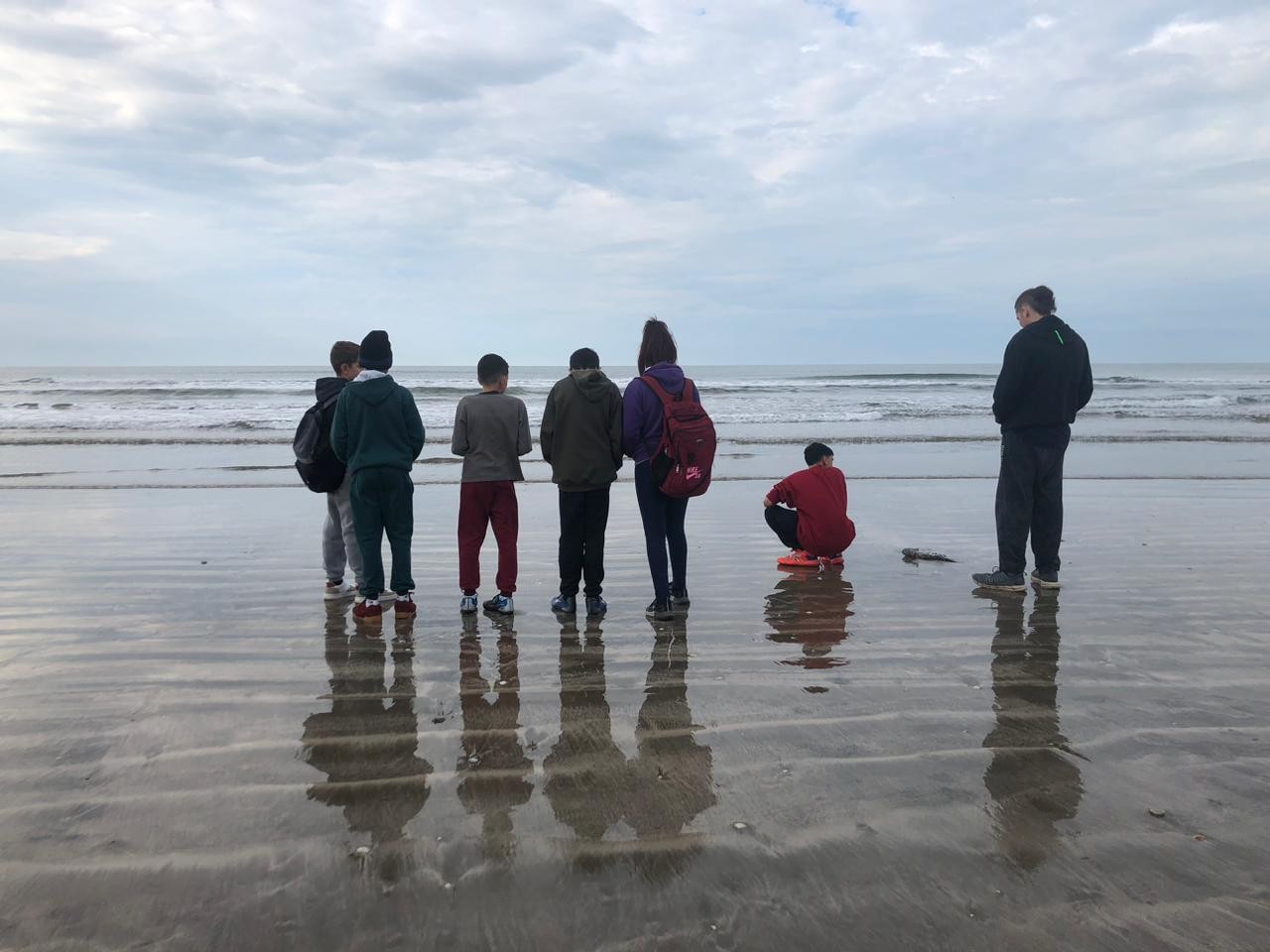 Dia Mundial dos Oceanos: alunos de Rio Grande tem contato com a Praia do Cassino pela primeira vez