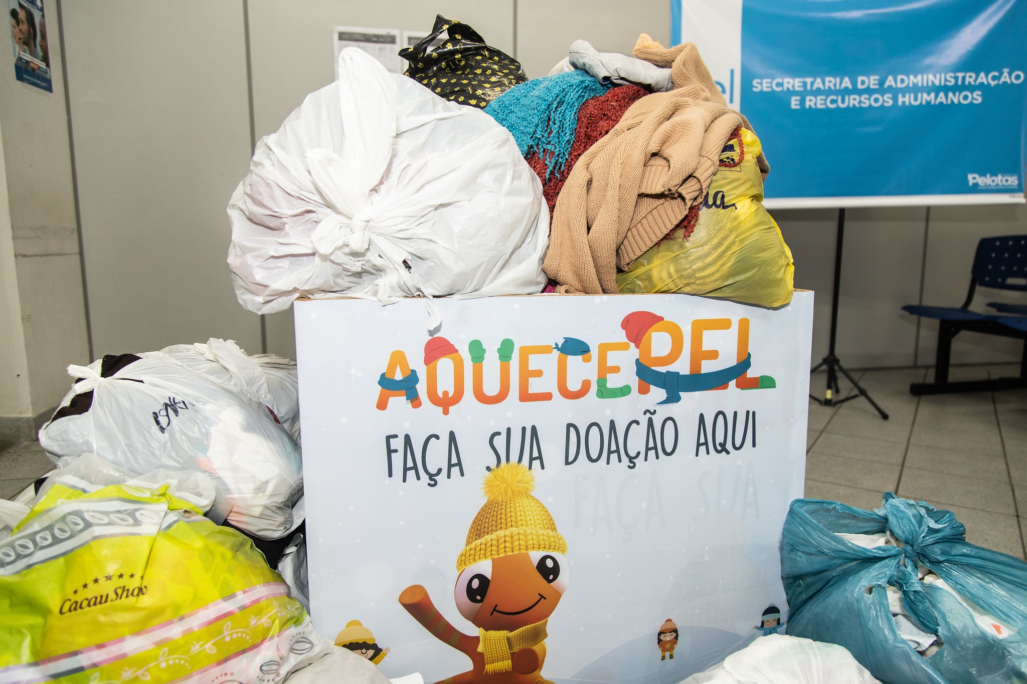 Fenadoce contará com ponto de arrecadação da Campanha do Agasalho