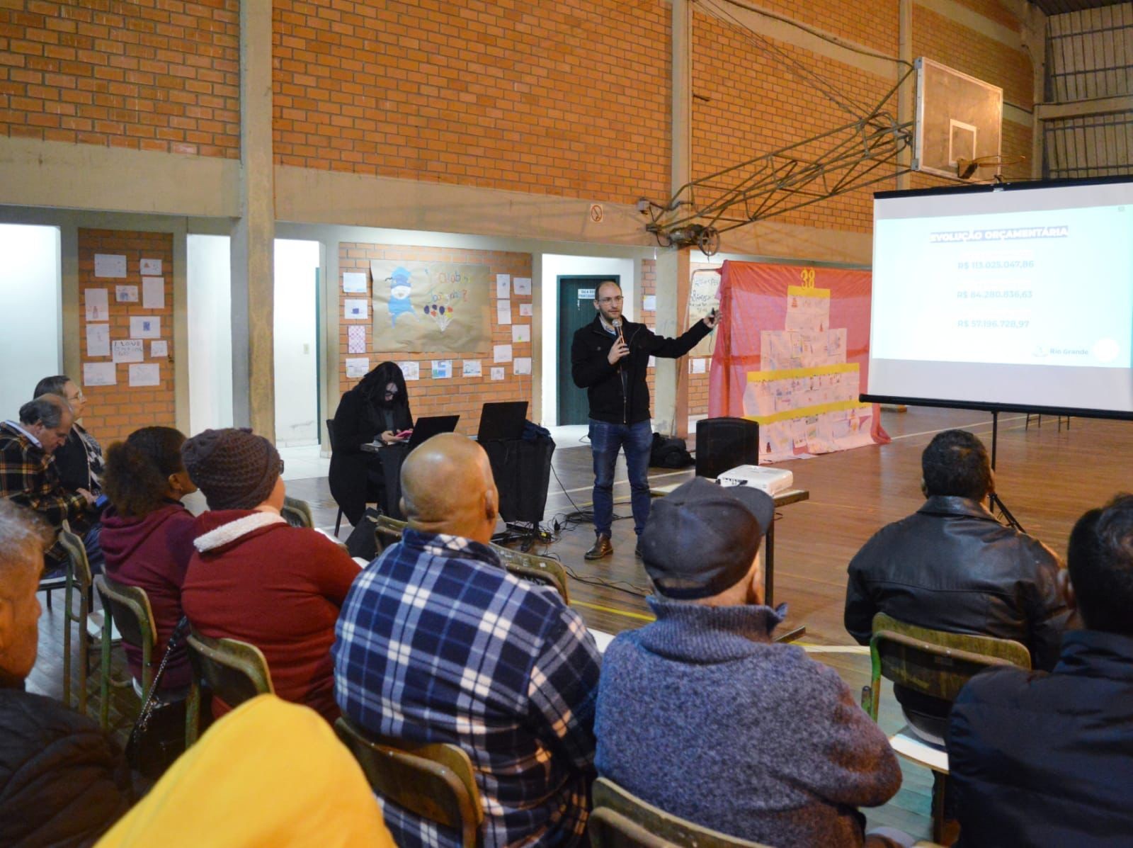 Moradores da Zona Oeste expõem demandas para a LDO 2024