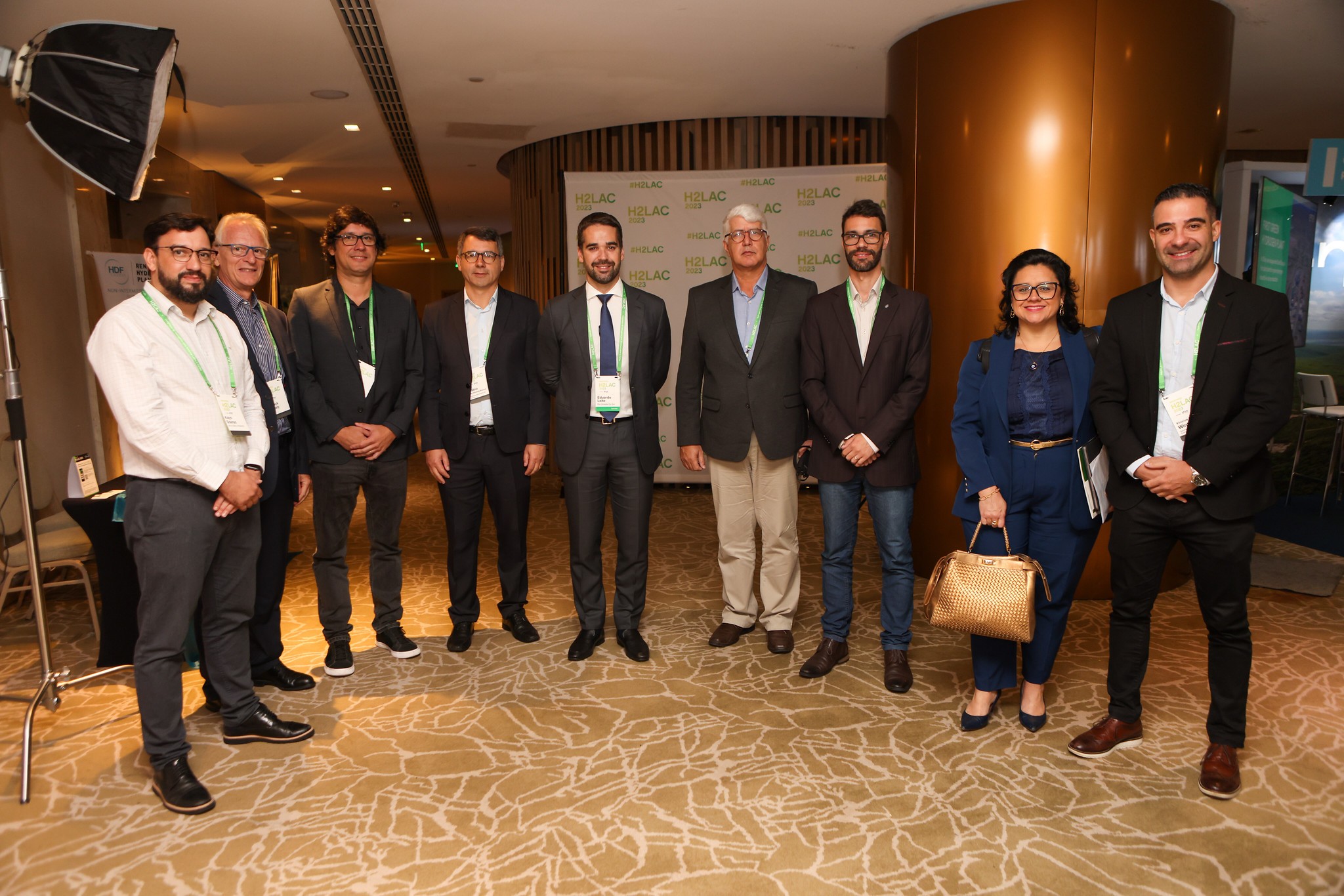 Rio Grande integra comitiva gaúcha em evento internacional sobre a geração de energia a partir de Hidrogênio Verde