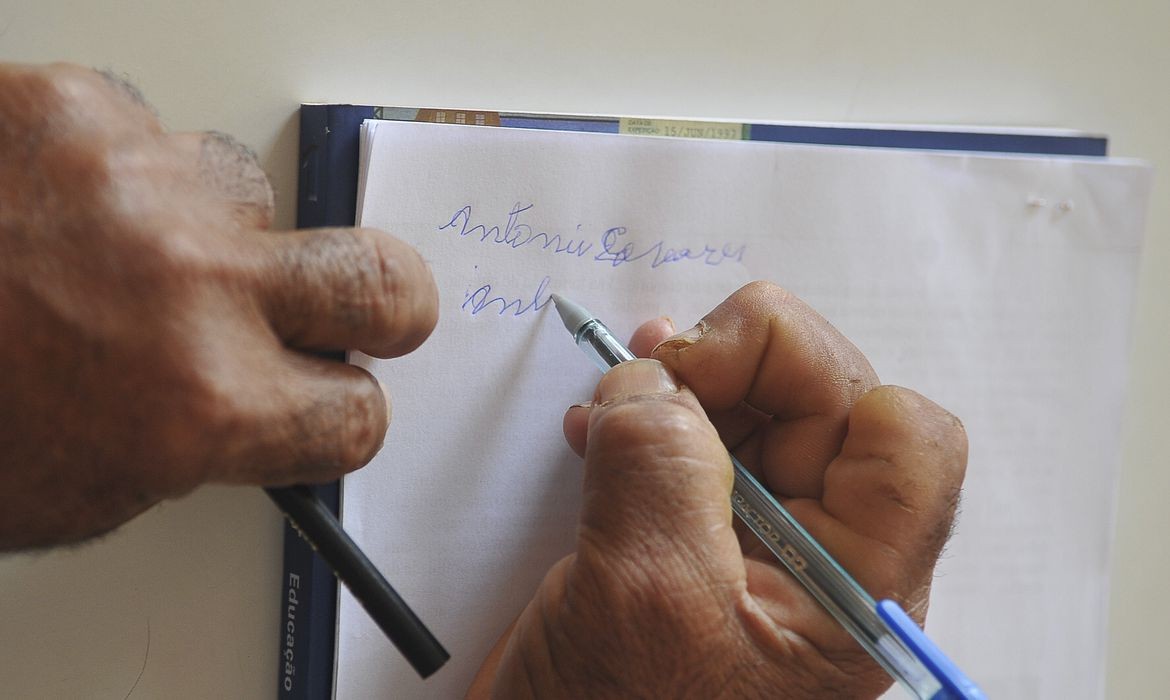 EJA está com inscrições abertas para o 2º semestre em Rio Grande