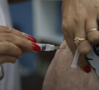 Confira os pontos de vacinação neste sábado (22) em Rio Grande
