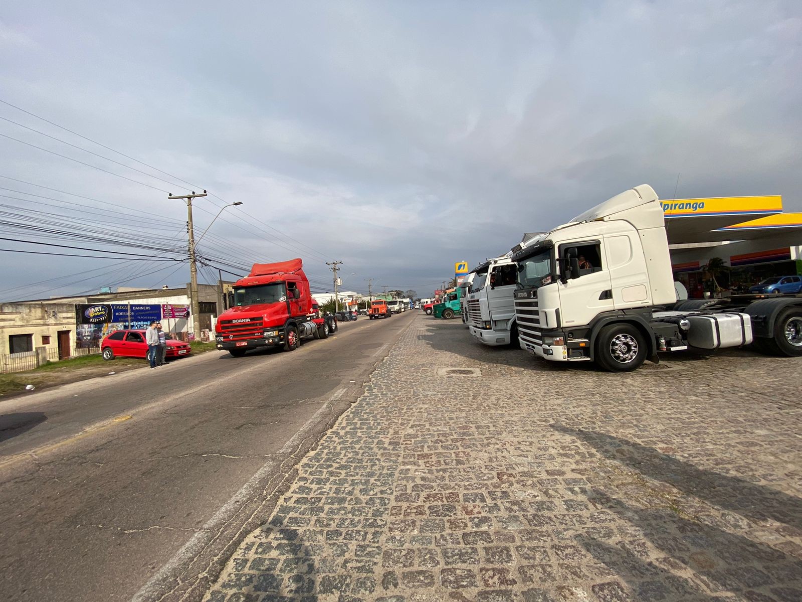 36ª Procissão de São Cristóvão reuniu centenas de veículos neste domingo (23), em Rio Grande
