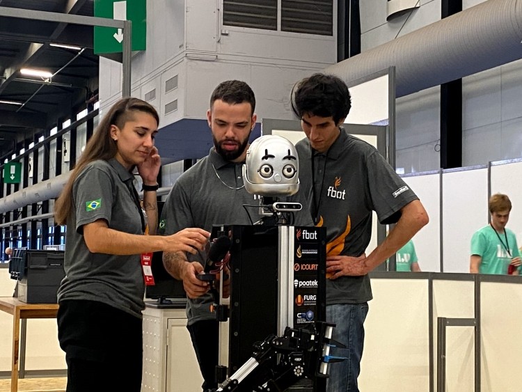Equipe de Robótica da Furg se destaca no Mundial de Robótica RoboCup 2023