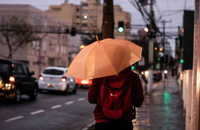 Pelotas se prepara de forma preventiva para enfrentar chuvas intensas e ventos fortes durante alerta hidrometeorológico