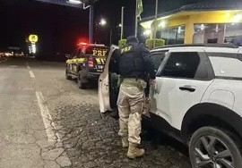 Rio-grandinos são presos em carro furtado na região metropolitana de Porto Alegre