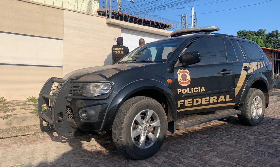 PF cumpre mandado de busca e apreensão contra suspeito de ataques ao presidente Lula