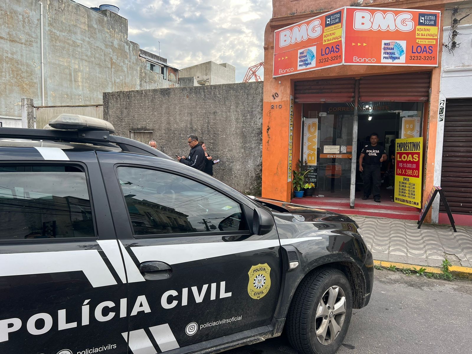 Polícia Civil de Rio Grande realiza operação de combate a golpes contra idosos