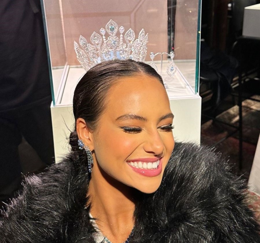 Miss Universo Brasil: Maria Brechane conhece a coroa oficial do concurso