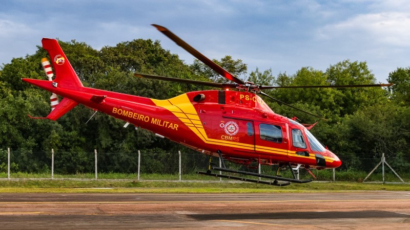 Estado entrega o primeiro helicóptero da história do Corpo de Bombeiros Militar
