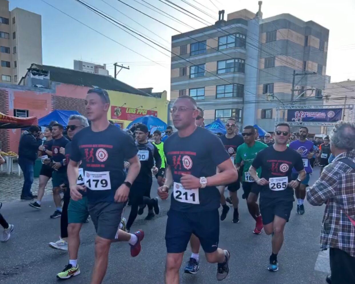 Cerca de 500 atletas participaram da 2ª Corrida dos Bombeiros
