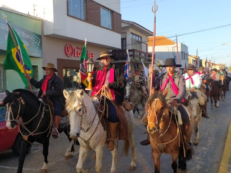 São José do Norte emite nota sobre exames em cavalos para desfile farroupilha
