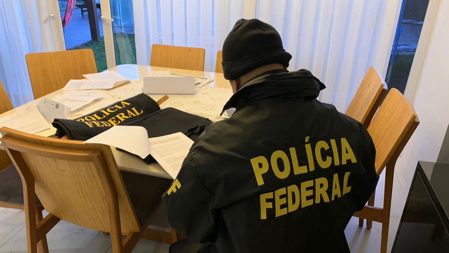 Operação contra negócio milionário de contrabando cumpre mandado de prisão em Pelotas