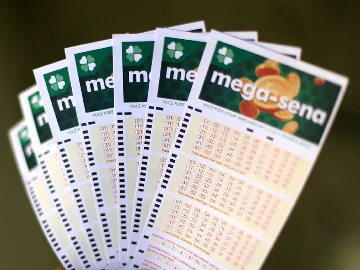 Mega-Sena acumula e prêmio vai para mais de R$ 100 milhões 