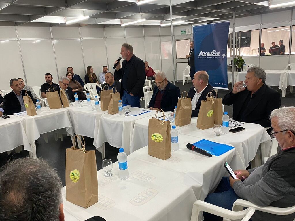 Projeto de fiscalização de serviços públicos é alinhado em reunião da Azonasul