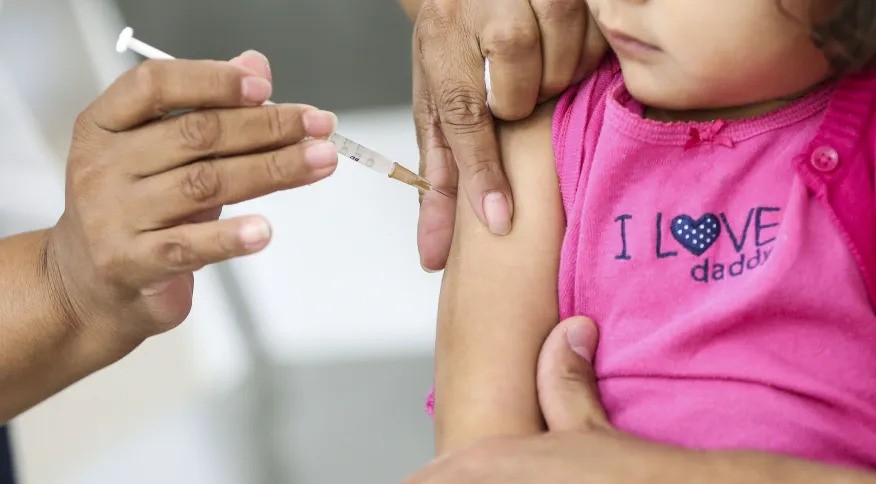 Apenas 11% das crianças de até 5 anos tomaram duas doses da vacina contra Covid-19