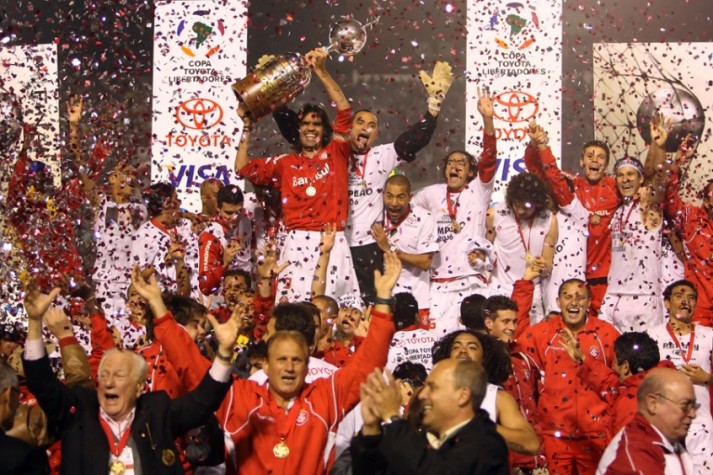 17 anos de história: relembre o primeiro título da Copa Libertadores do SC Internacional
