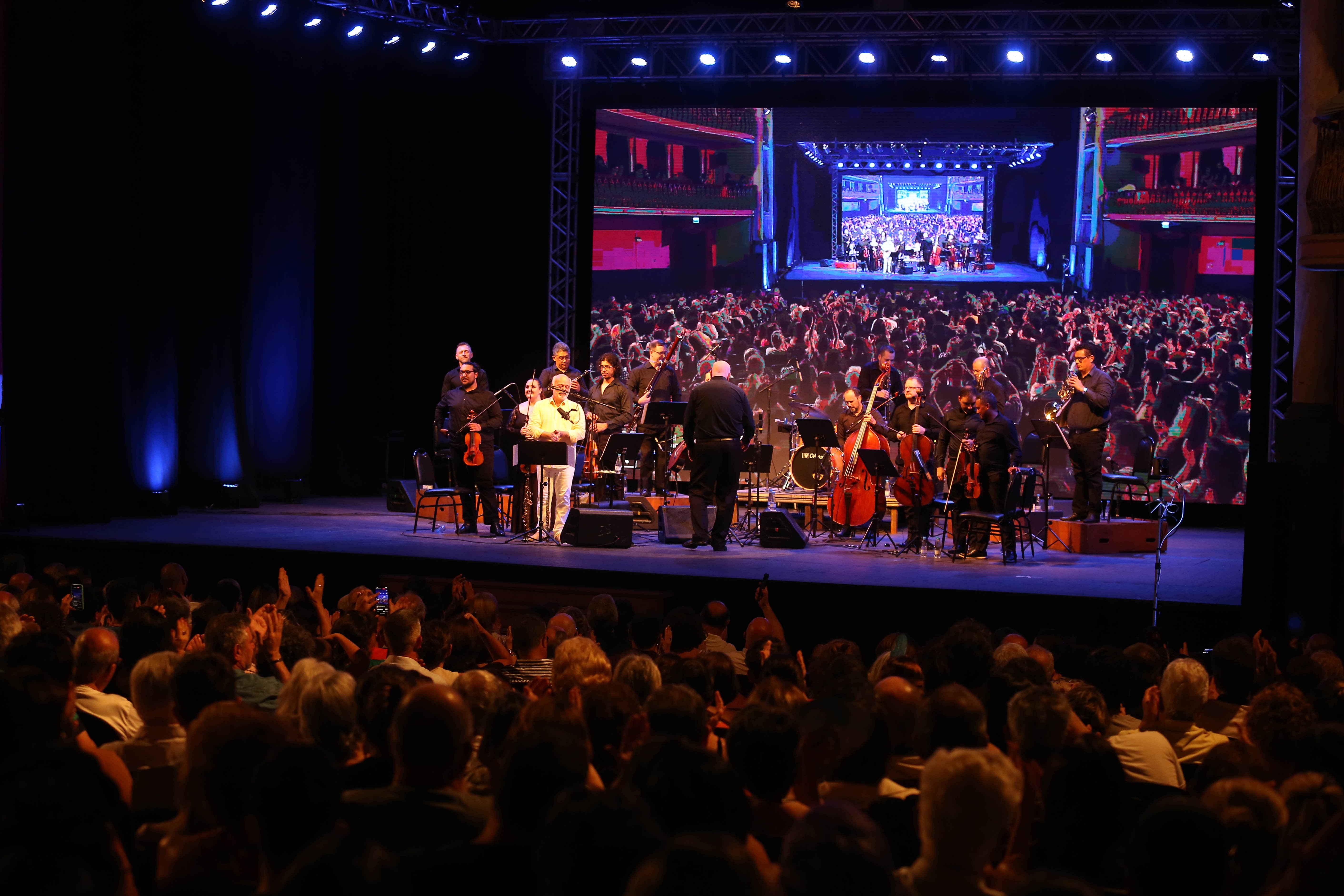 12° Festival Internacional Sesc de Música inicia em Pelotas com cortejo e concerto de Bossa Nova
