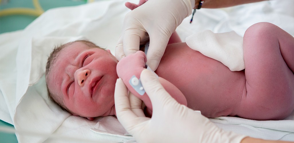 Anvisa autoriza registro de vacina para gestantes que previne bronquiolite em bebês