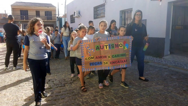 VI Caminhada de conscientização do autismo celebra o Abril Azul em SJN