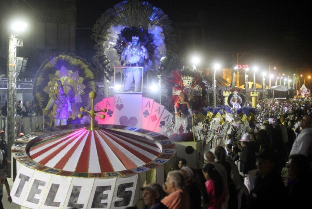 Campeãs do Carnaval de Pelotas foram conhecidas na noite de segunda-feira (22)