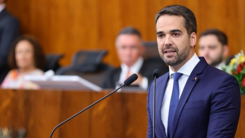 Eduardo Leite vai retirar projeto de aumento do ICMS que tramita na Assembleia Legislativa