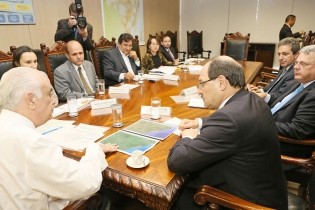 Ministro dos Transportes confirma a Sartori estudo para incluir rodovias em concessões federais