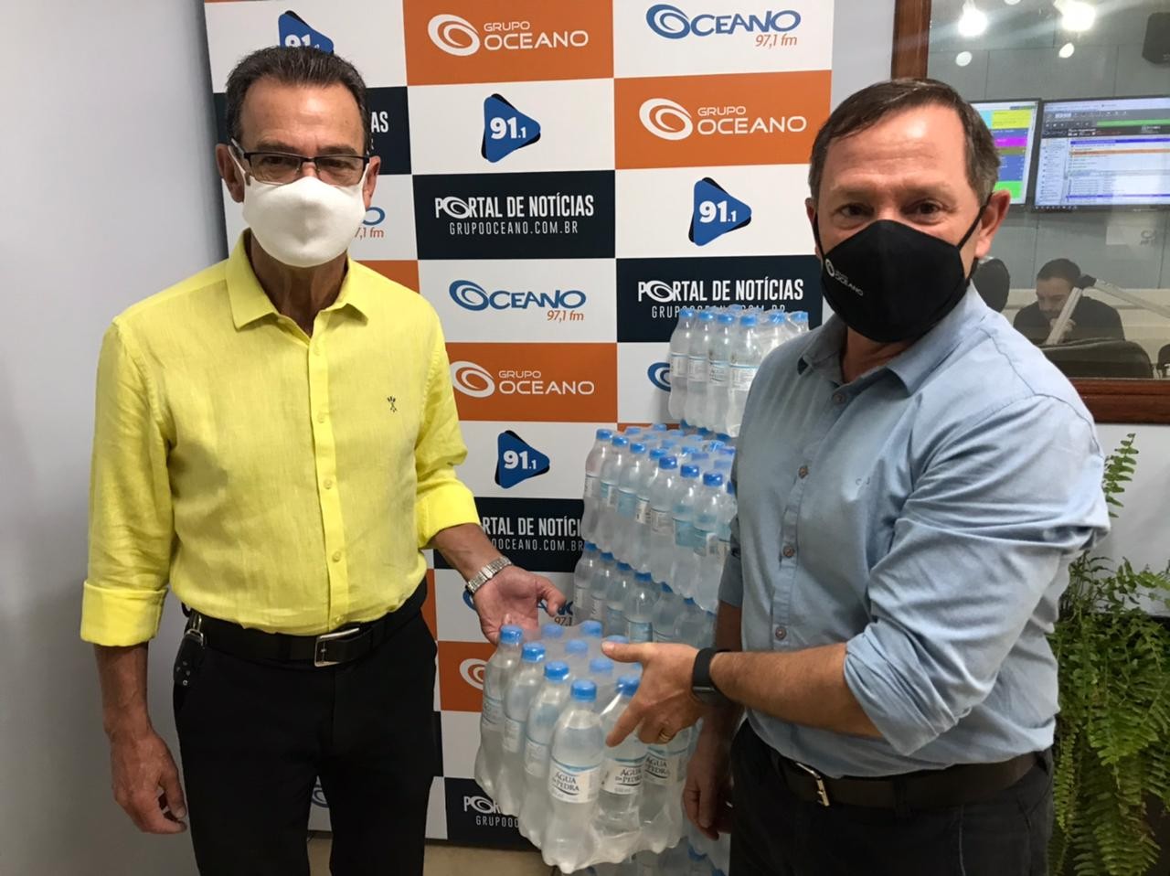 Grupo Oceano realiza doação de 360 garrafas de água para a Santa Casa do Rio Grande