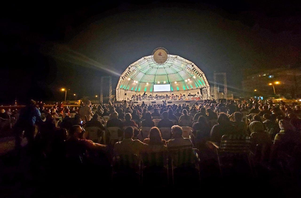 Grande público marca presença no Concerto da Ospa no Balneário Cassino na noite de sexta-feira (10)