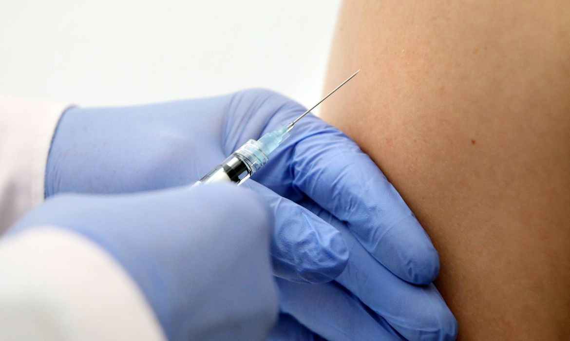 Anvisa aprova vacina contra dengue com mais de 80% de eficácia 
