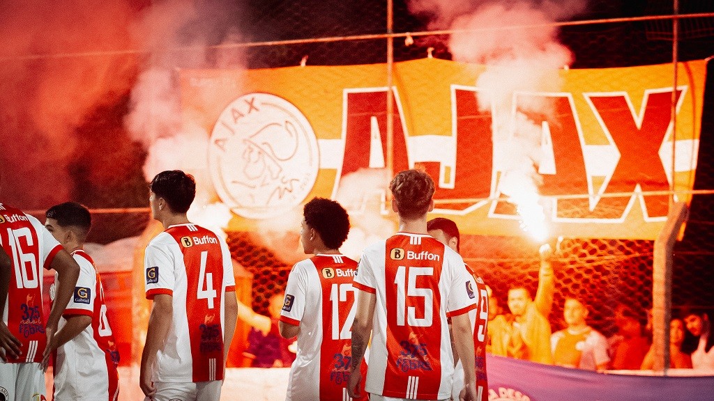 @Lipephotos.1-1.jpg (1)